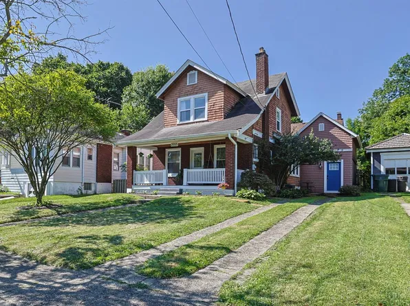 2555 Ridgeland Pl, Cincinnati, OH 45212