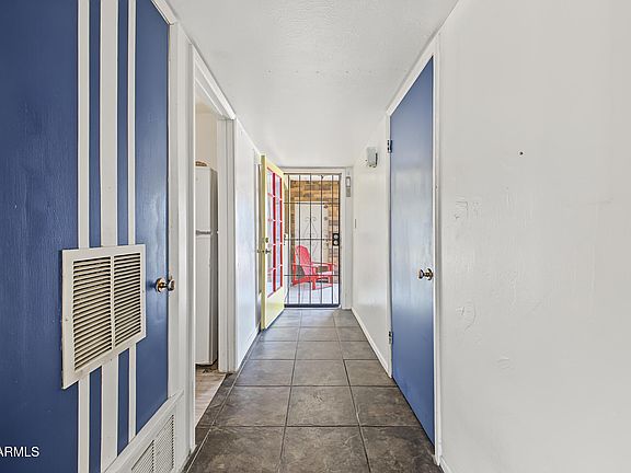 3rd image of 2109 W KEIM Drive