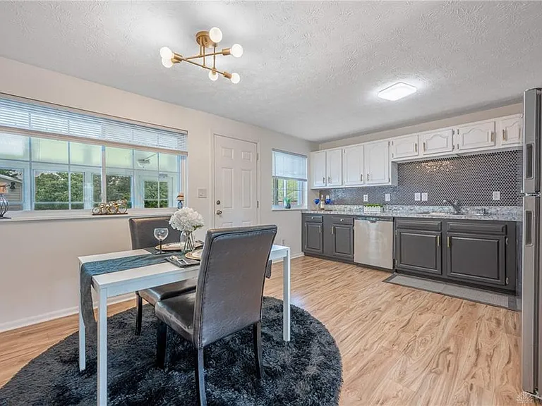 5276 Buckner Dr — Photo 6