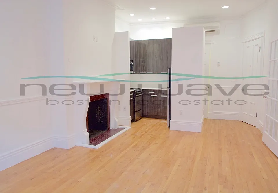 254 Newbury St #2