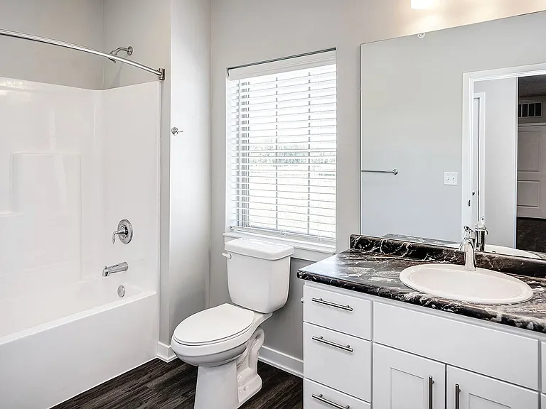 Deerfield Apartments & Chateaus — Photo 15