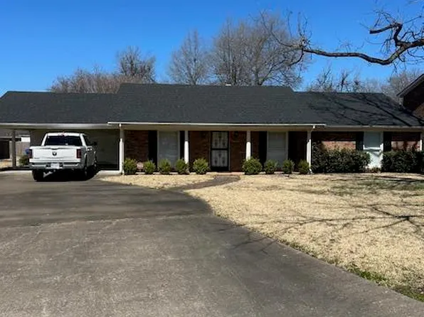 1113 W 2nd St, Clarksdale, MS 38614