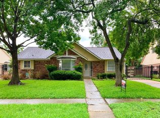 8831 Roos Rd, Houston, TX 77036