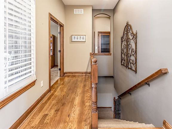 2nd image of 8914 W Westlakes Ct