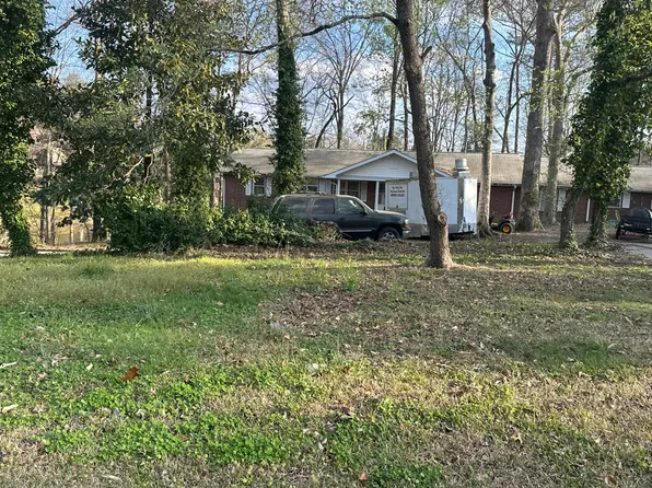 5250 Halcyon Dr, College Park, GA 30349