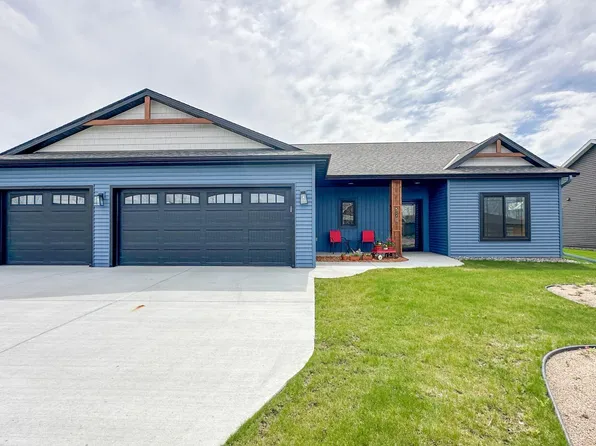 528 Lanigan Way SE, Saint Joseph, MN 56374