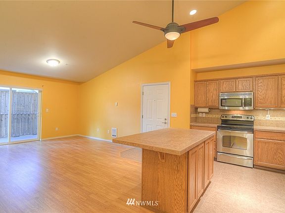 5th image of 1409 Evergreen Park Drive SW #302