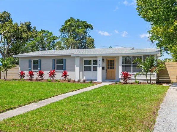4085 Neptune Dr SE, Saint Petersburg, FL 33705
