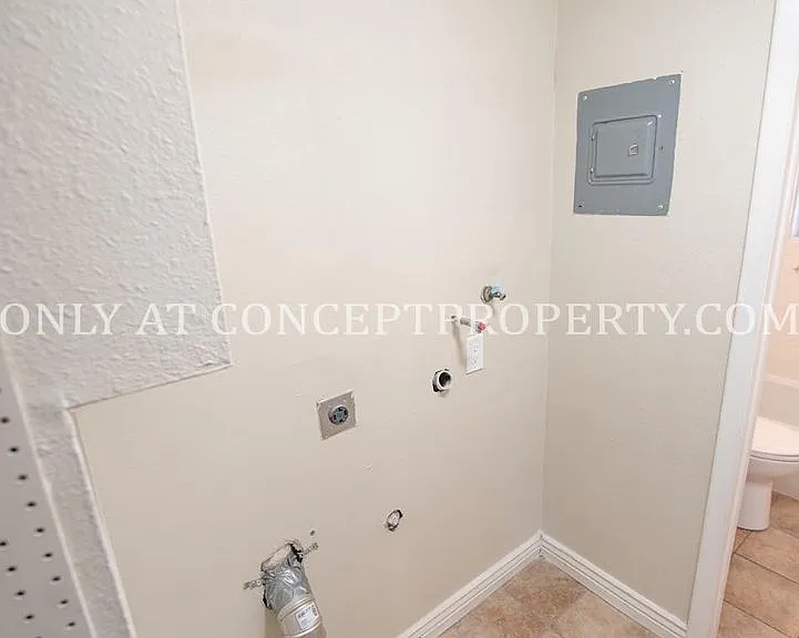 100 S Orchard Dr — Photo 48
