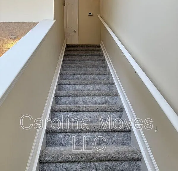 510 Grafton Ct — Photo 7