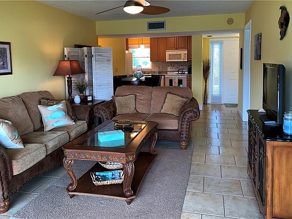 3rd image of 1400 Mineo Dr #1