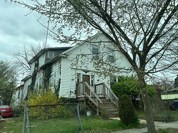 3rd image of 4315 Sidehill Rd