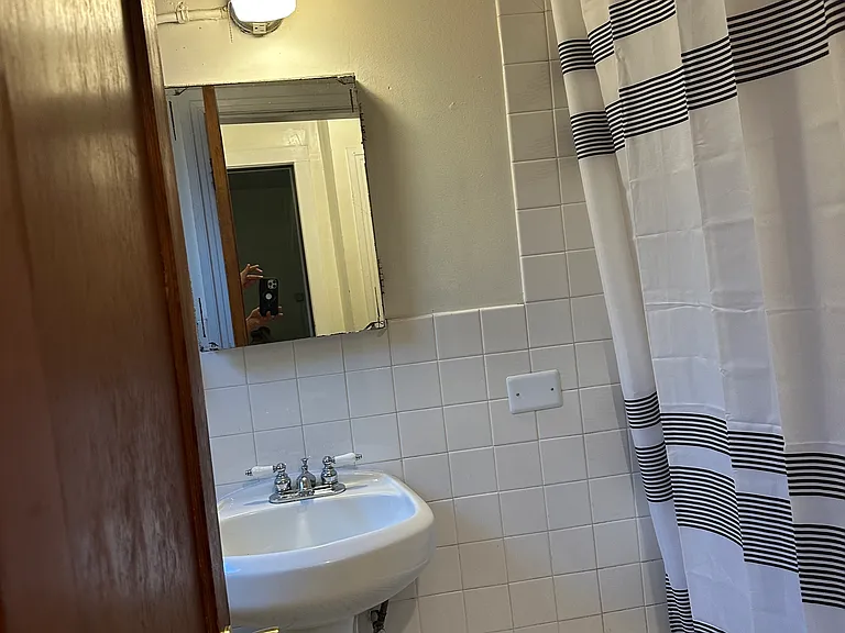 1434 N Corona St #4 — Photo 10