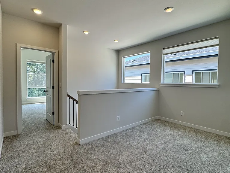 4255 Aberdeen Way NE — Photo 15