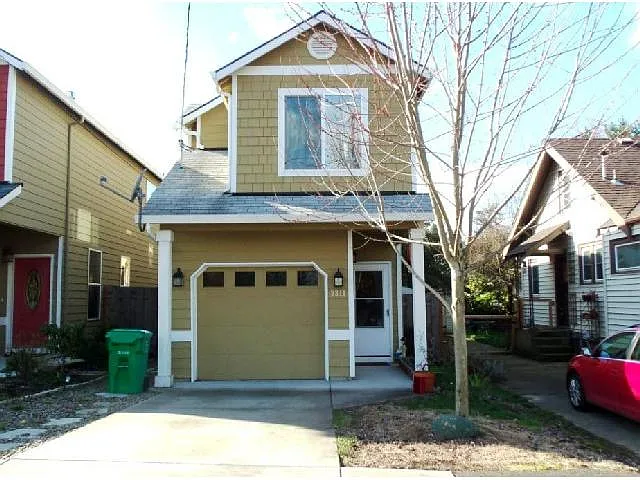 9311 N Macrum Ave photo 1