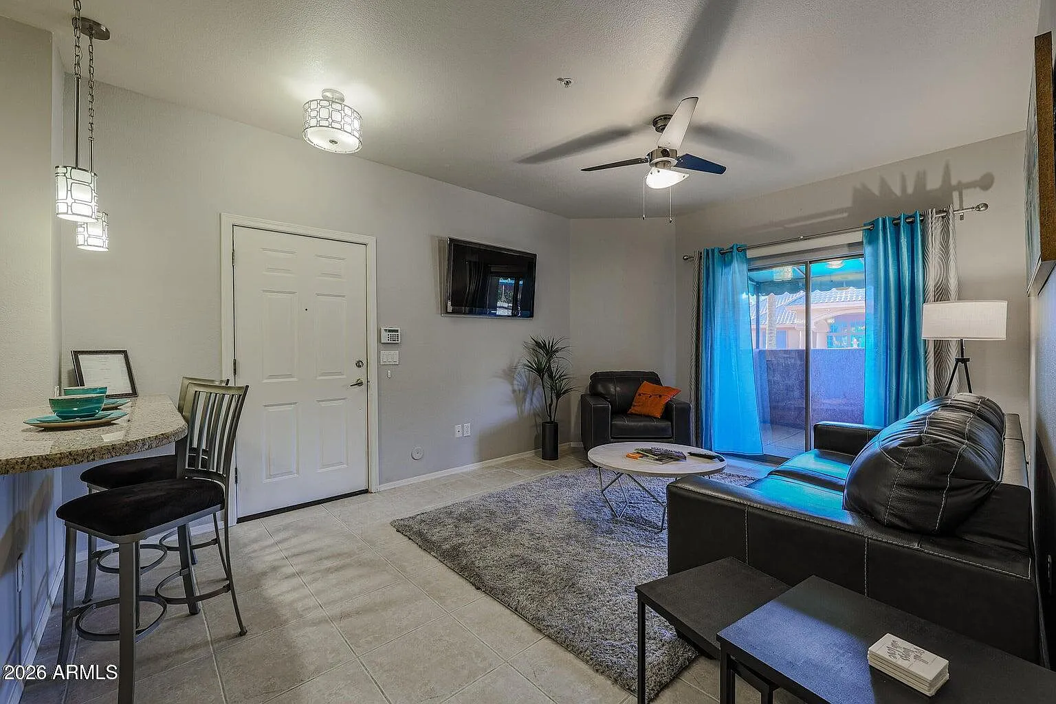1 bed, 1.0 bath, 604 sqft, $1,400 — Photo 3