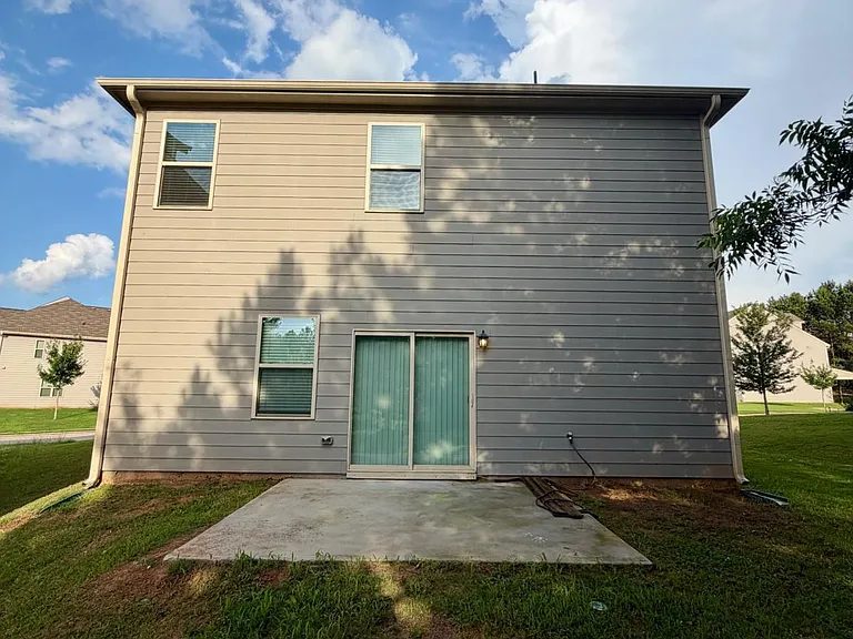 3128 Baylor Cir — Photo 2