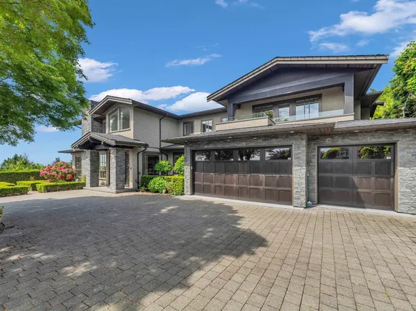 1108 Highland Pl, West Vancouver, BC V7S 2H5
