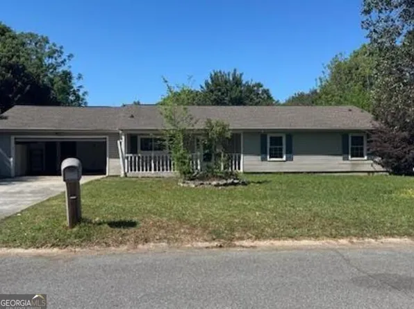 111 Foxfire Dr, Warner Robins, GA 31093