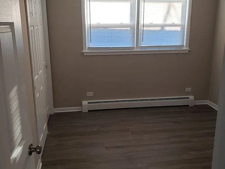 8604 W Carmen Ave — Photo 15