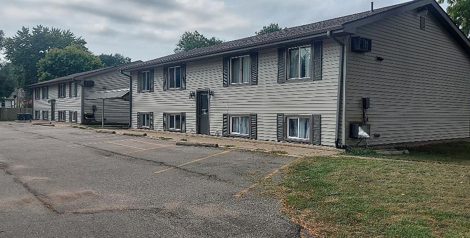 1st image of 268 S Paw Paw St