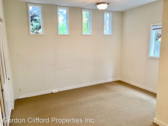 4th image of 3048 Octavia St