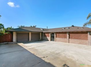2411 Plumosa Ct, Vista, CA 92081