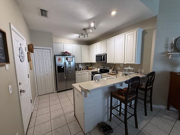 4th image of 1253 Mosswood Chase