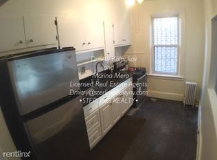 2515 14th St, Astoria, NY 11102