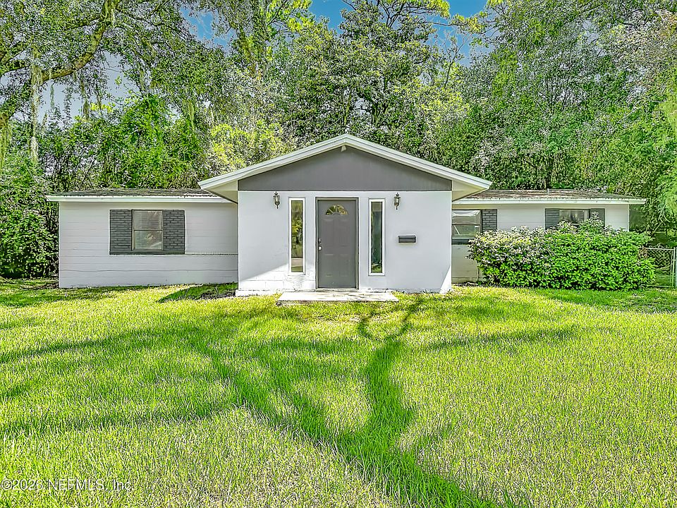 1st image of 3811 SPRING PARK Road