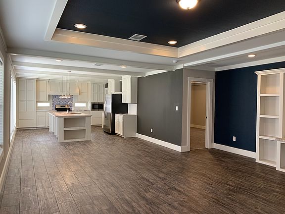 3rd image of 3106 Wooded Glen Way