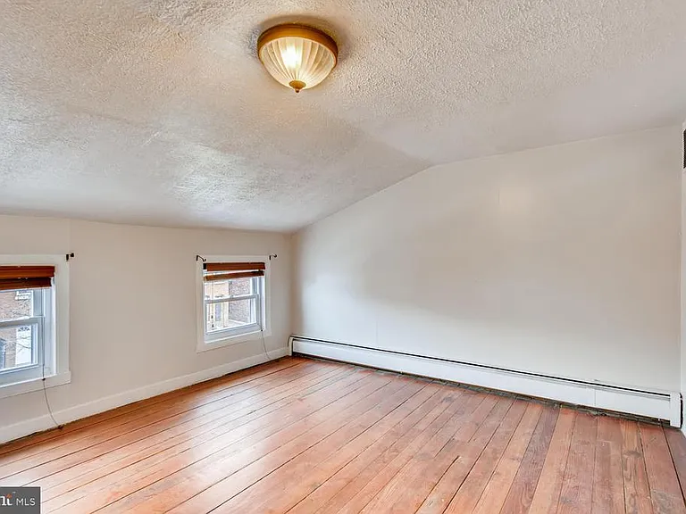 2217 Fleet St — Photo 6