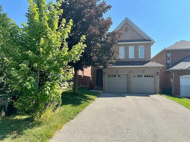 545 Menczel Cres #UPPER — Photo 1