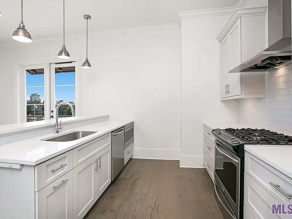 1st image of 8211 Village Plaza Ct #2E