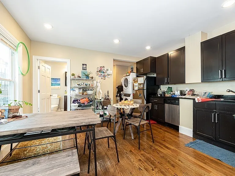 1566 Tremont St #1 — Photo 12