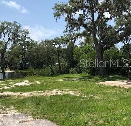 2 PARCELS WERE MERGED INTO ONE LARGE LOT 1.04LOT SIZE