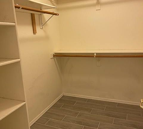 5th image of 3409 E Menadota Dr