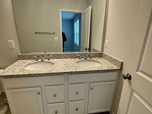 5th image of 578 Rivanna Hill Rd