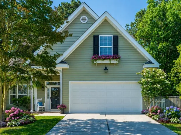 104 Equinox Cir, Ladson, SC 29456