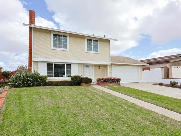 8761 Robles Dr, San Diego, CA 92119