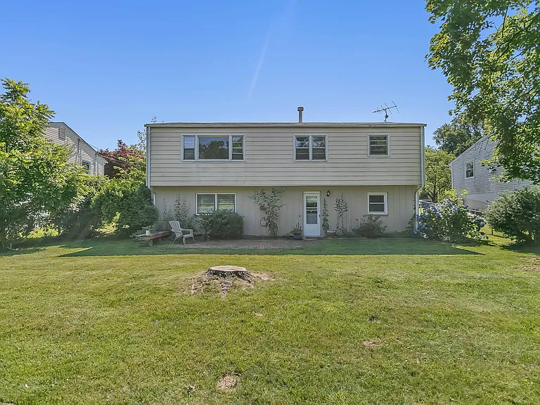 8808 Patricia Ct — Photo 22