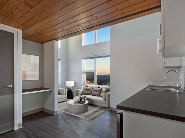 220 10th Ave APT 105