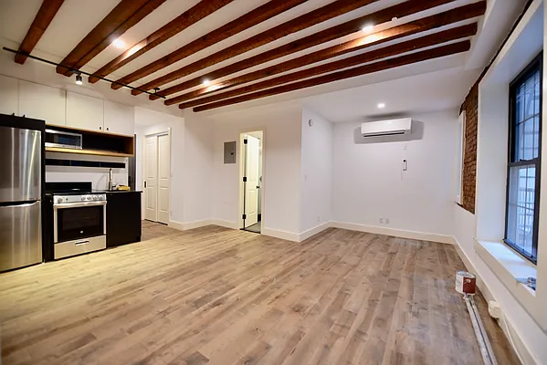 Rented by Nolita Group | media 2