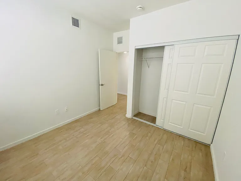 1613 Meridian Ave #305 — Photo 8
