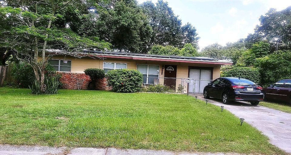 1st image of 117 Leonard Ct