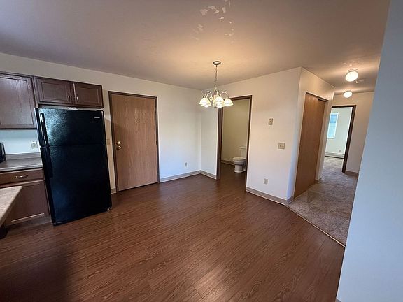 3rd image of 3110 Wilson Ave #4