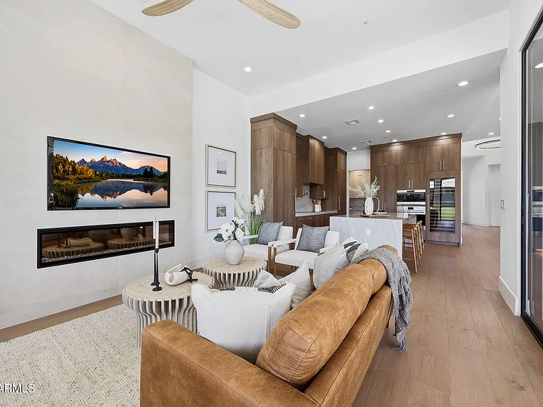 8429 E Del Camino Dr — Photo 19