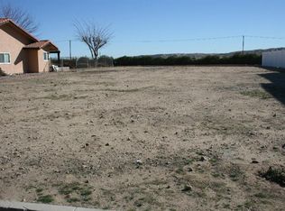 27921 Hummingbird Ln, Helendale, CA 92342