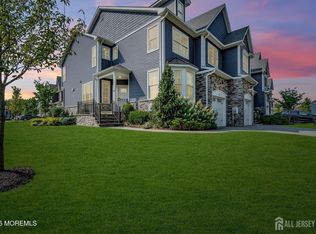 17 Kitchen Ave, Old Bridge, NJ 08857