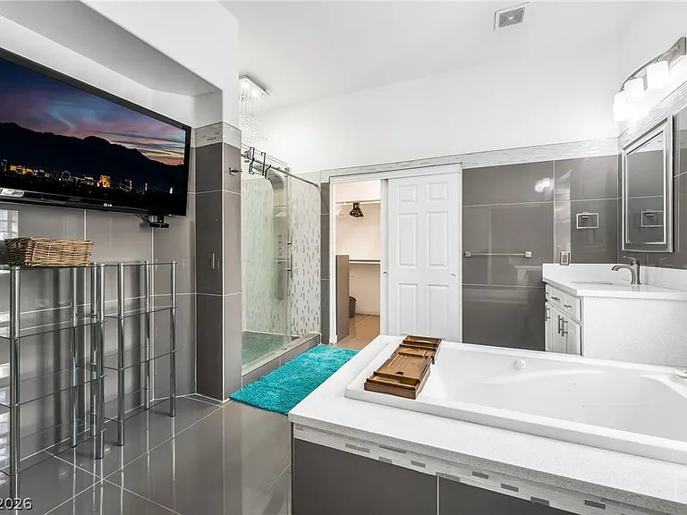 10570 Eagle Nest St — Photo 27